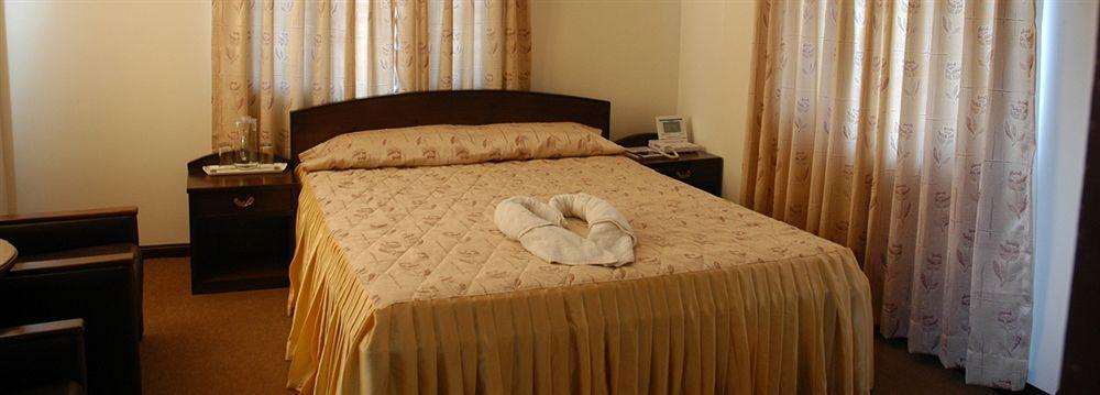 Hotel Travel Inn Покхара Экстерьер фото