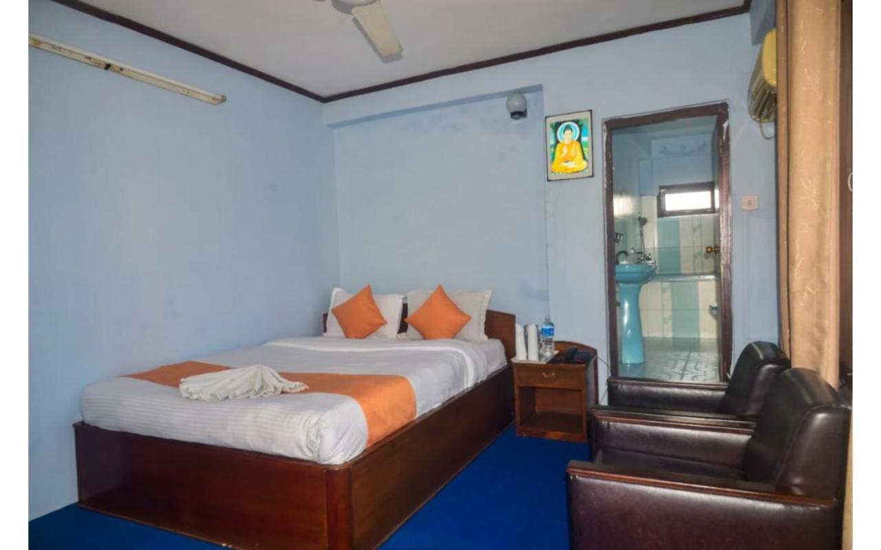 Hotel Travel Inn Покхара Экстерьер фото