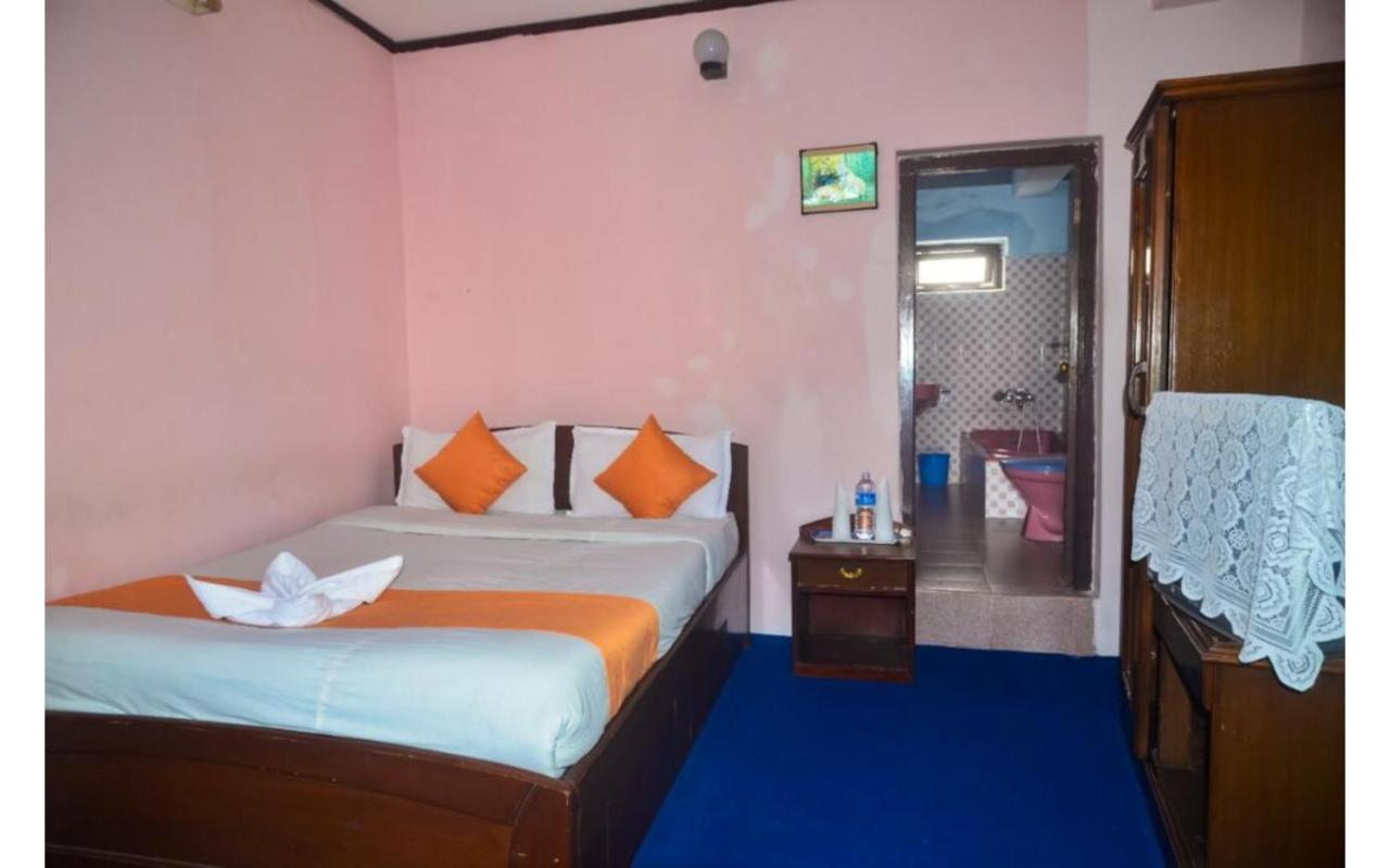 Hotel Travel Inn Покхара Экстерьер фото